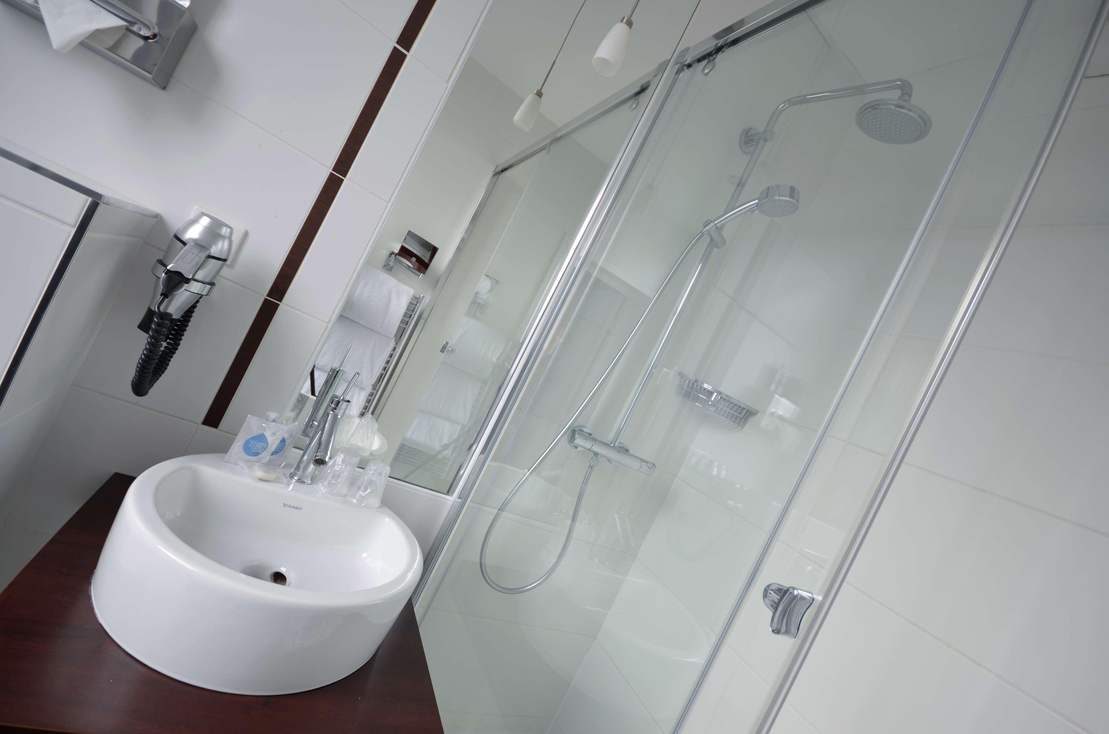 Best Western Dijon Centre Gare Екстериор снимка
